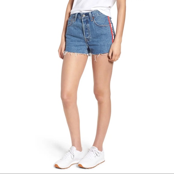 Levi’s Premium 501 Sport Tape Jean Shorts in Spectator Sport Medium Wash NEW - Picture 3 of 9